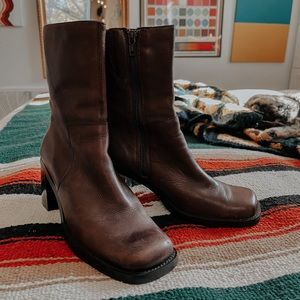 ❌SOLD❌ Vintage Platform Boots